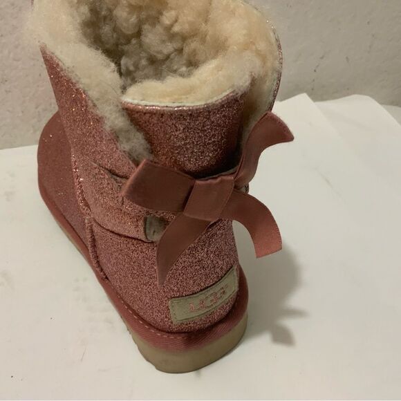 UGG Australia Women Mini Bailey Bow Sparkle Mid Boots Size 7 Pink 1100053 GUC - Picture 5 of 12